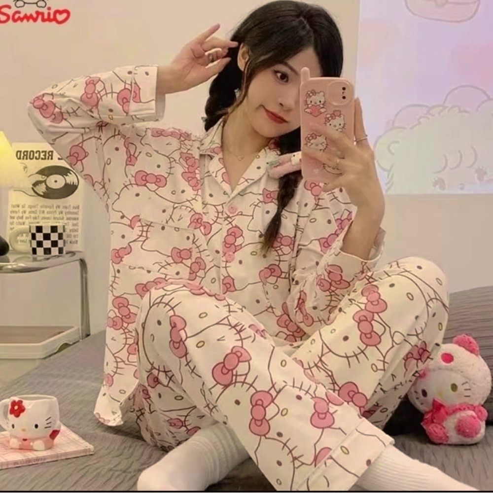 Hello Kitty Pajama Set - Picture 1 of 4